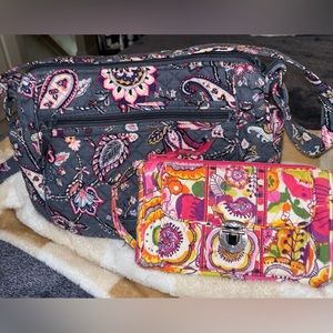EUC Beautiful Vera Bradley Purse with Vera Bradley Clutch/Wristlet